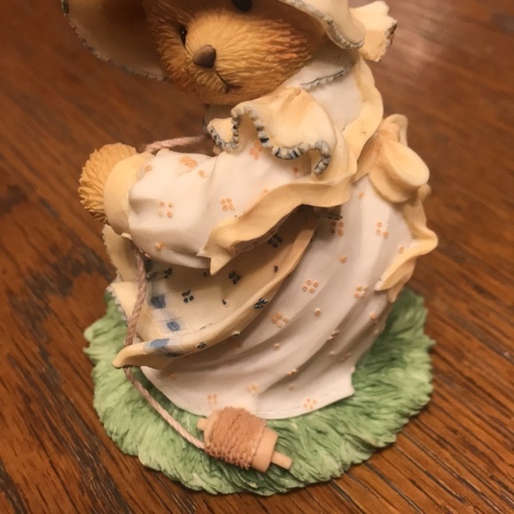 Vintage Cherished Teddies 1997 Megan “Spring Brings A Season Of Beauty” - Picture 2 of 10